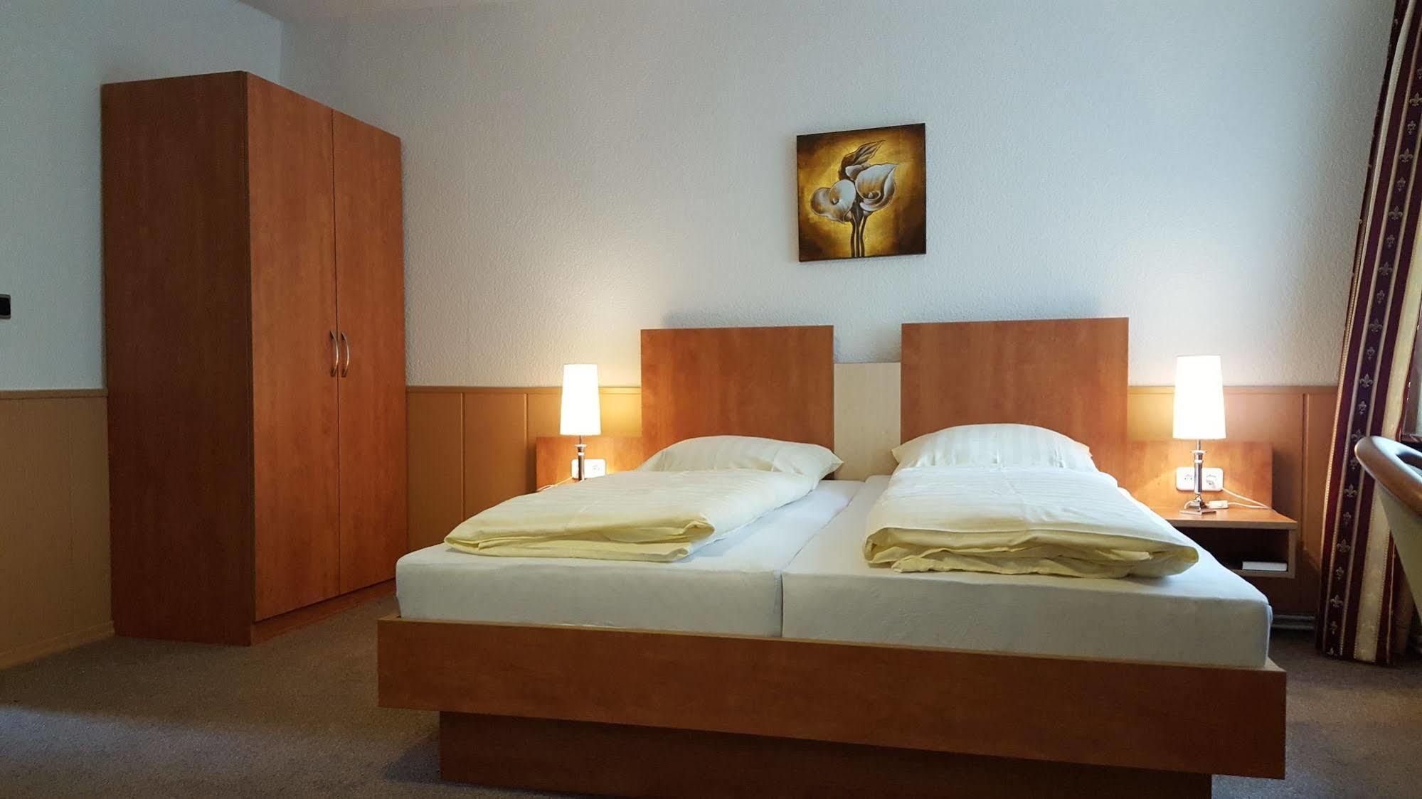 Waldhotel Zur Holzmuhle Eldagsen Экстерьер фото
